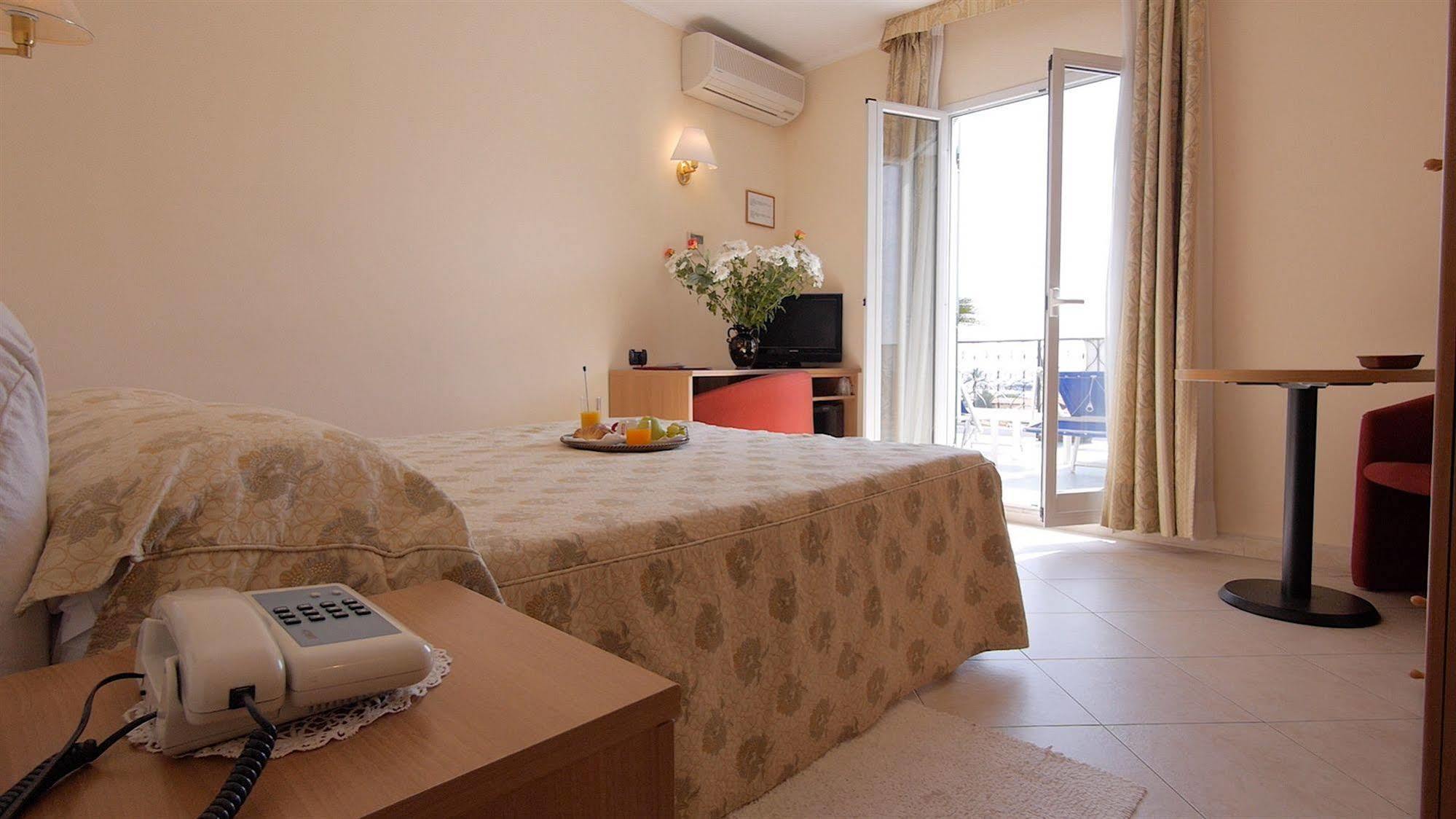 Hotel Stella Rapallo Ngoại thất bức ảnh